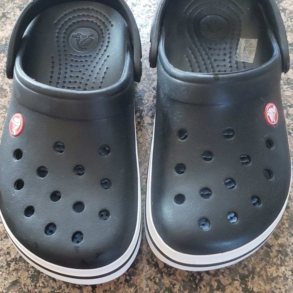 Crocs boys /girls never used no tags